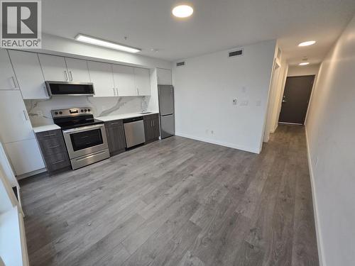 2551 Kingsway, Vancouver, BC 