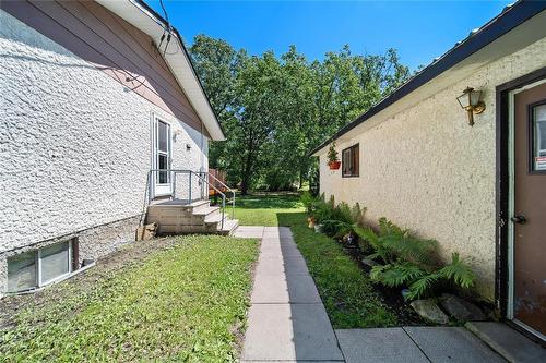 45149 39 Road E, Ste Anne Rm, MB 