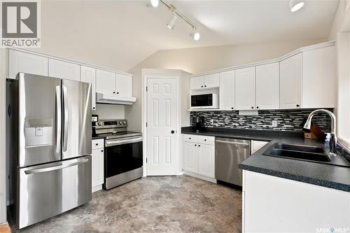 526 Mcwillie Avenue, Saskatoon, SK 