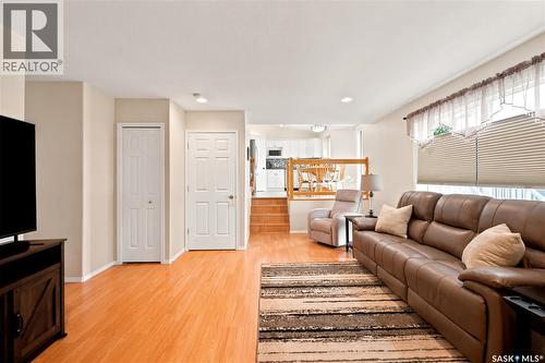 526 Mcwillie Avenue, Saskatoon, SK 