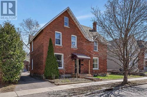 11 Sherbrooke Avenue, Ottawa, ON 
