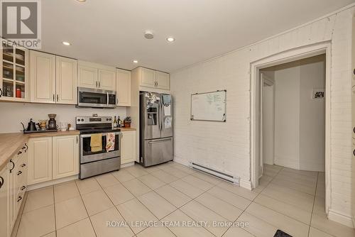 11 Sherbrooke Avenue, Ottawa, ON 