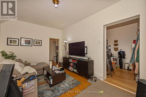 11 Sherbrooke Avenue, Ottawa, ON 