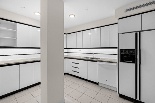Cuisine - 1104-1000 Boul. De Maisonneuve O., Montréal (Ville-Marie), QC - Indoor Photo Showing Kitchen With Double Sink