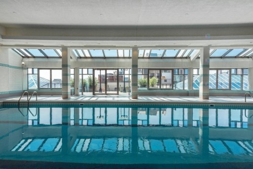Piscine - 1104-1000 Boul. De Maisonneuve O., Montréal (Ville-Marie), QC - Indoor Photo Showing Other Room With In Ground Pool
