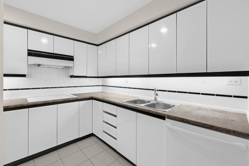 Cuisine - 1104-1000 Boul. De Maisonneuve O., Montréal (Ville-Marie), QC - Indoor Photo Showing Kitchen With Double Sink