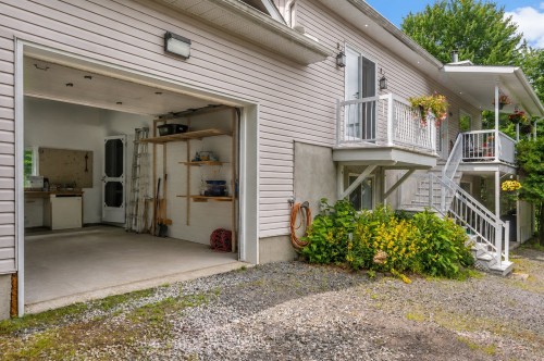 Garage - 130 Ch. Du Lac-Dufour, Mont-Tremblant, QC - Outdoor With Exterior
