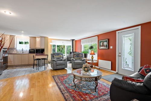 Salon - 130 Ch. Du Lac-Dufour, Mont-Tremblant, QC - Indoor Photo Showing Living Room