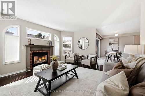 24 Wetherburn Drive, Whitby (Williamsburg), ON 
