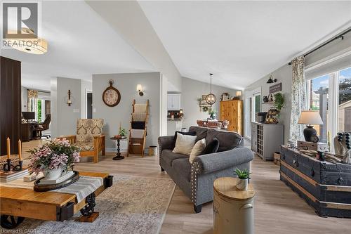 7 Etherington Crescent, Binbrook, ON 