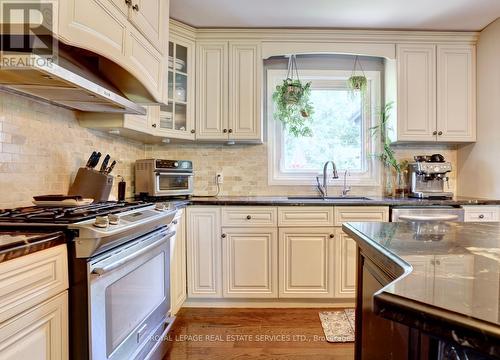 1028 Cedar Avenue, Burlington, ON 