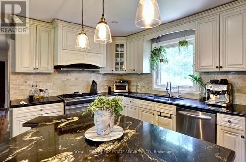 1028 Cedar Avenue, Burlington, ON 
