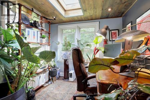 1028 Cedar Avenue, Burlington, ON 
