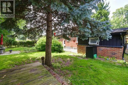 1028 Cedar Avenue, Burlington, ON 