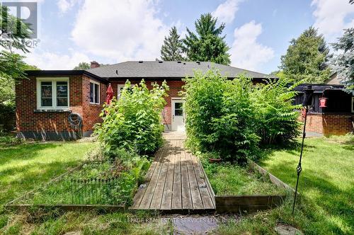 1028 Cedar Avenue, Burlington, ON 