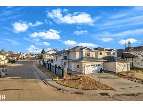 4103 37A Av Nw, Edmonton, AB 