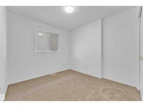 4103 37A Av Nw, Edmonton, AB 