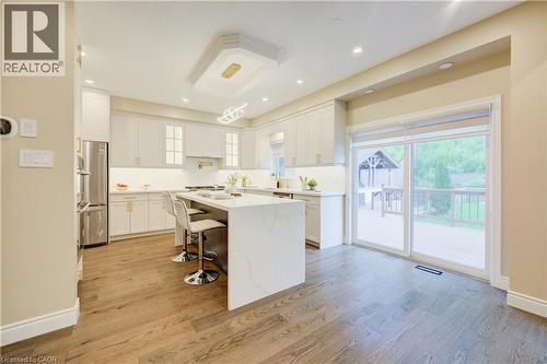 252 Gravel Ridge Trail, Kitchener, ON - Indoor Photo Showing Kitchen