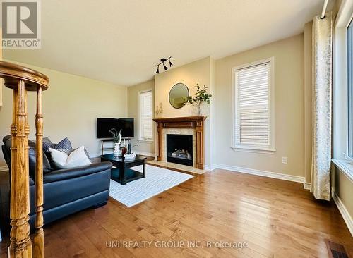 202 Mareth Way, Ottawa, ON 
