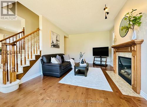 202 Mareth Way, Ottawa, ON 