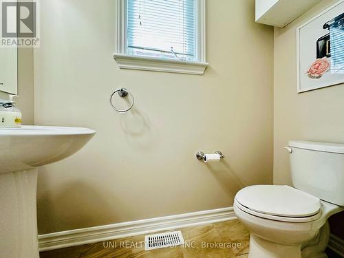 202 Mareth Way, Ottawa, ON 