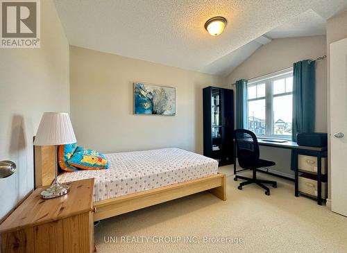 202 Mareth Way, Ottawa, ON 