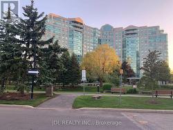 811 - 7805 BAYVIEW AVENUE Markham, ON L3T 7N1