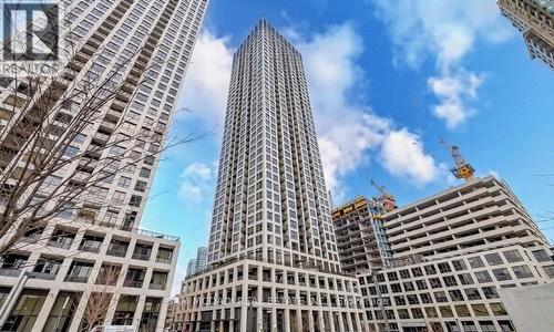 1102 - 30 ELM DRIVE  Mississauga, ON L5B 1L9