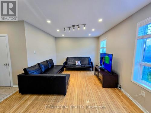 5455 Farmcote Drive, Mississauga, ON 