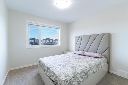 220 North Haven Way, West St Paul, MB - Indoor Photo Showing Bedroom