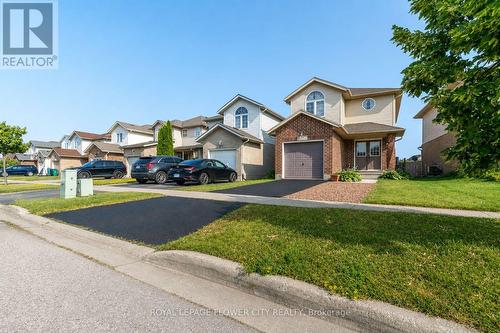 99 Windflower Drive, Kitchener, ON - Outdoor With Facade