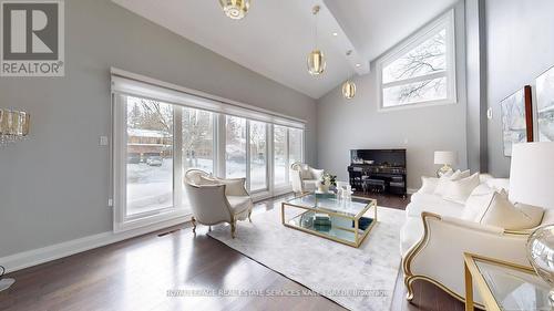 136 Denlow Boulevard, Toronto, ON 