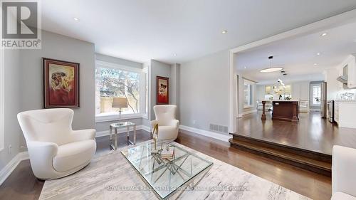 136 Denlow Boulevard, Toronto, ON 