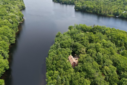 Vue sur l'eau - 435 Ch. Du Tangara, Lac-Aux-Sables, QC 