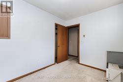 Bedroom 2 Main floor - 