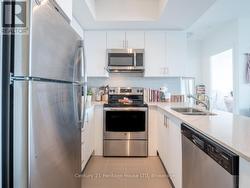 Kitchen w SS appliance - 