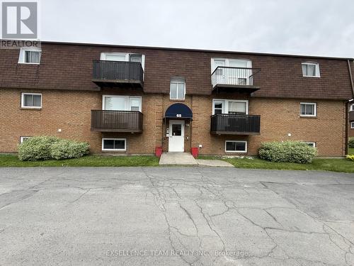 3 - 65 RACE STREET  Cornwall, ON K6H 1G7