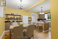 this room is virtually staged - 
