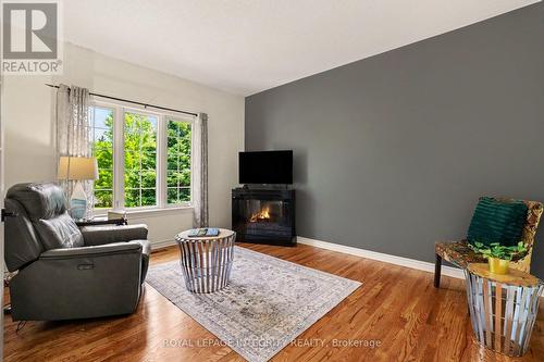 Den/ Office - 2602 Manotick Station Road, Ottawa, ON 