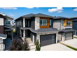 1836 22 ST NW  Edmonton, AB T6T 2M5