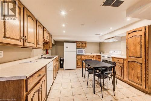 139 Elgin Crescent, Waterloo, ON 