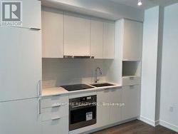 N429 - 7 GOLDEN LION HEIGHTS  Toronto, ON M2M 0C1