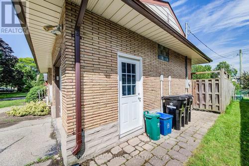 139 Elgin Crescent, Waterloo, ON 