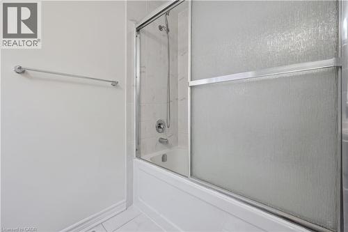 267 Grovehill Crescent, Kitchener, ON - Indoor Photo Showing Bathroom