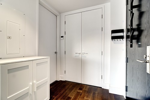 Mud Room - 2703-1188 Av. Union, Montréal (Ville-Marie), QC 
