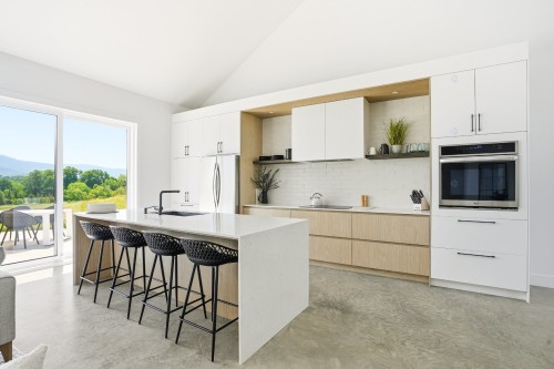 Kitchen - 117 Ch. Santerre, Sutton, QC 