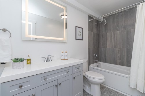 #107-9916 Daniel St, Chemainus, BC 