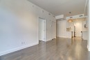 Salon - 908-1181 Rue Bishop, Montréal (Ville-Marie), QC 