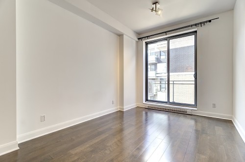 Salon - 908-1181 Rue Bishop, Montréal (Ville-Marie), QC 