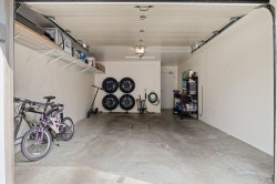 Garage - 